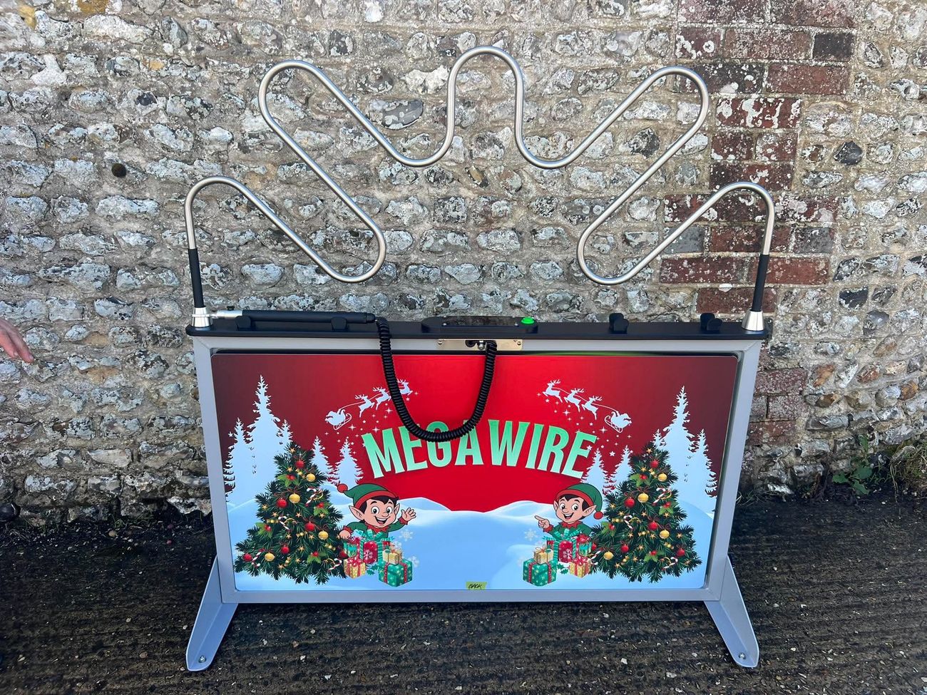 Christmas Mega Wire buzz wire game with elf and tree artwork
