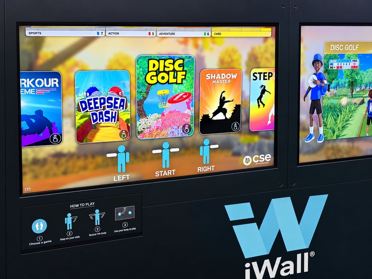 Disc Golf selected on the iWall menu, with the game's preview on the second screen